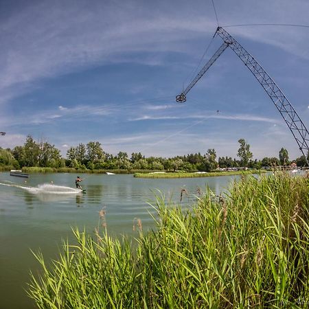Wake Villa Брвінув Екстер'єр фото